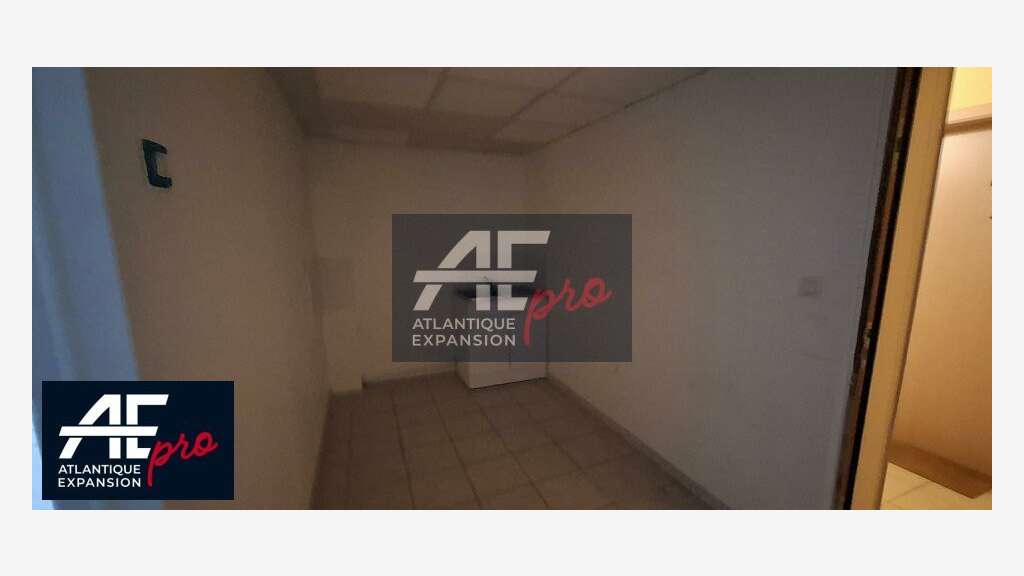 Local commercial 49m² à louer à Trignac