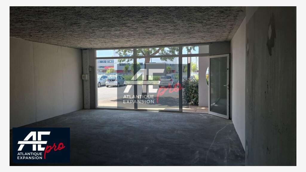 Local commercial 49m² à louer à Trignac