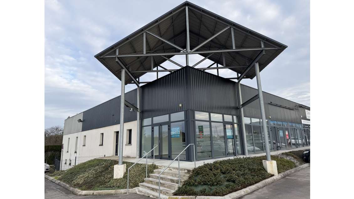Local 200m² en angle à louer agglo de Troyes