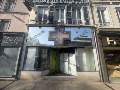 A louer local commercial 121m² hypercentre Troyes