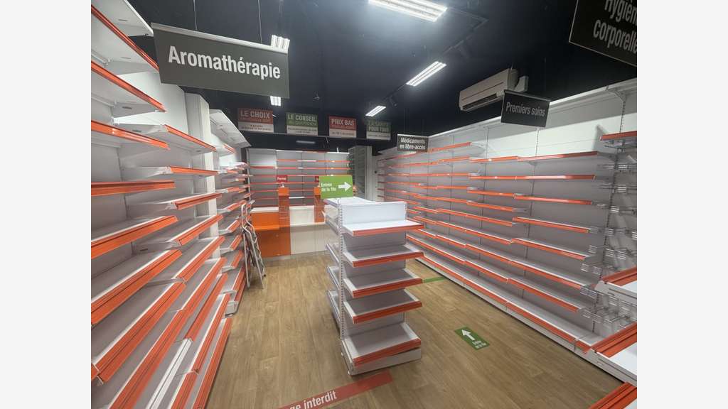 A louer local commercial 121m² hypercentre Troyes