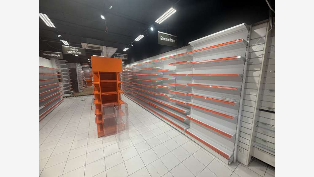 A louer local commercial 121m² hypercentre Troyes