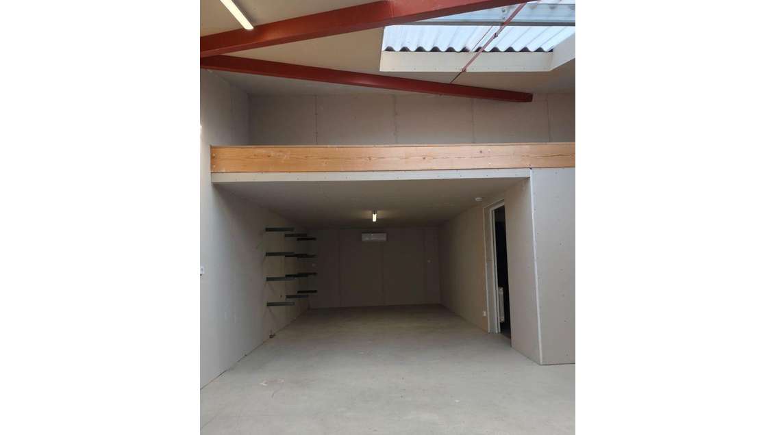 Location hangar 85m² zone artisanale de Urt