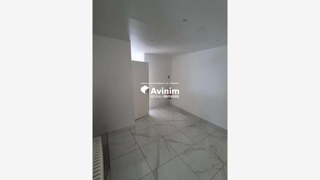 A LOUER- Local Commercial 75m2 - Vaires-Sur-Marne