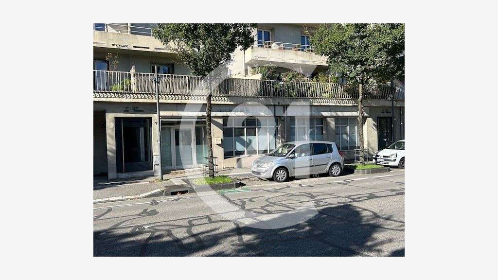 Local commercial 160m² à Valence centre ville