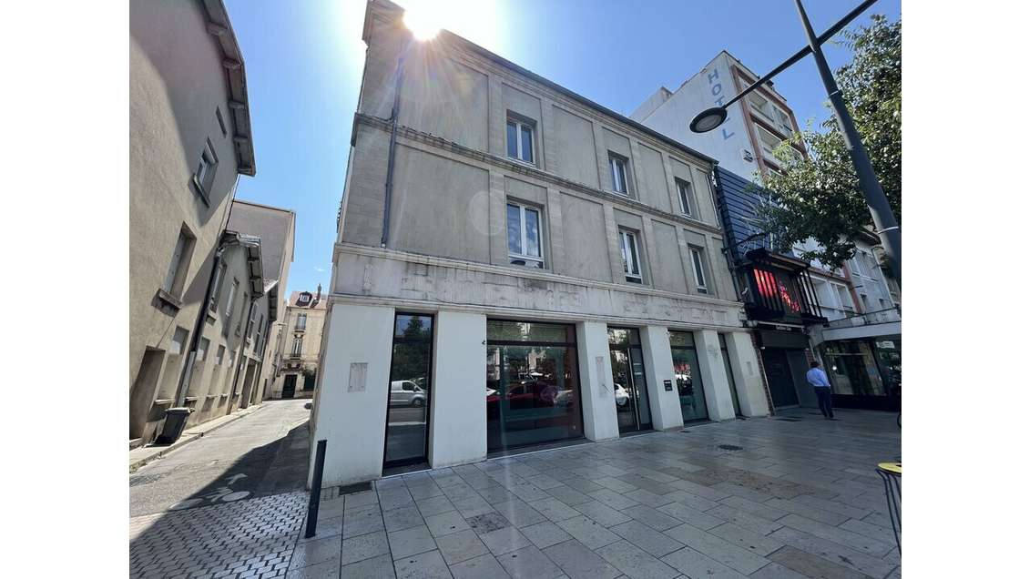 Local commercial 104m² à louer Bld de Valence