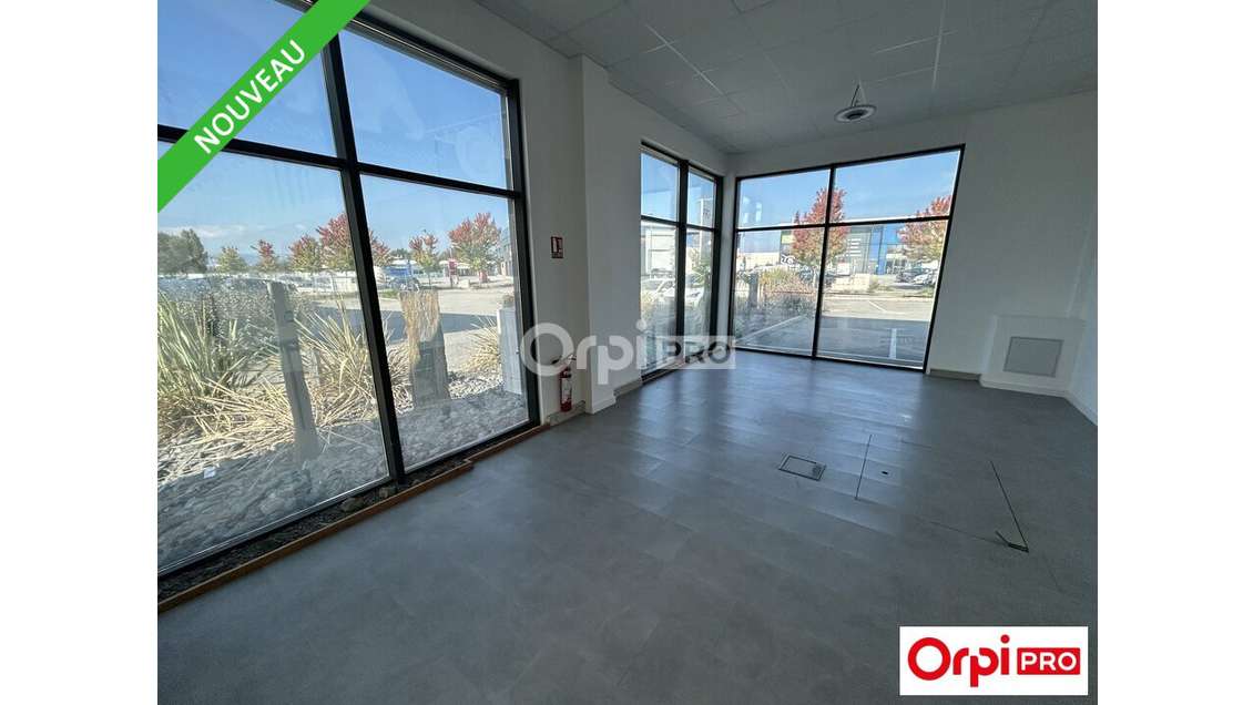 Loue local commercial 488m² St Marcel les Valence