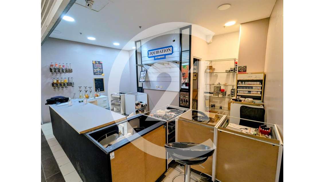 A louer local commercial 24m² en galerie à Valence