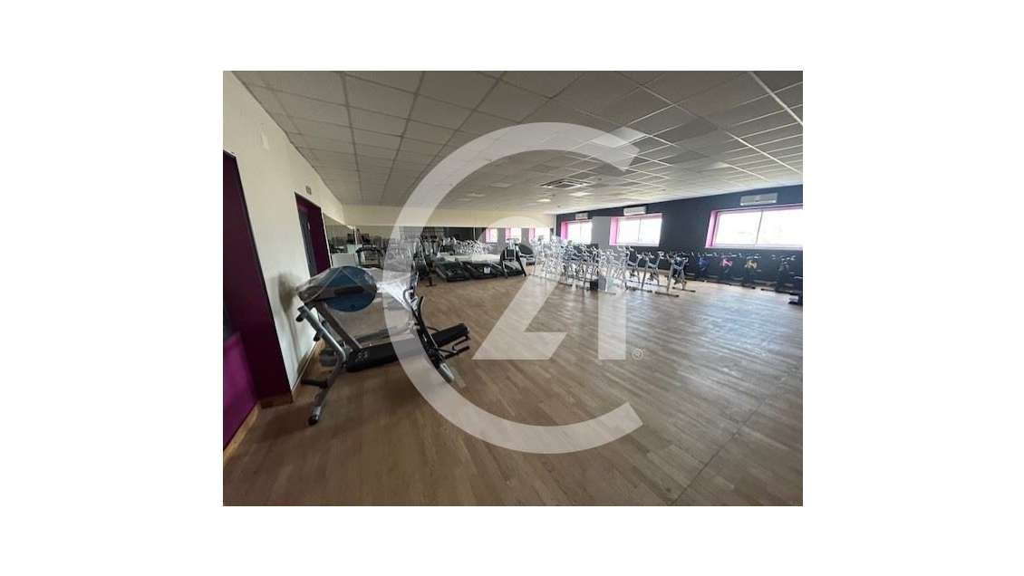 A louer local 500m² prêt à l’emploi à Valence