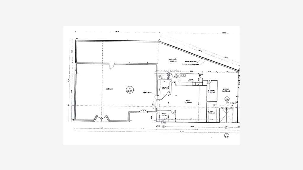 A louer local 550m² Valence plateau des Couleures