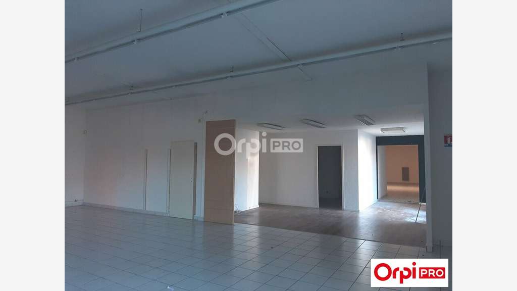 A louer local 550m² Valence secteur dynamique