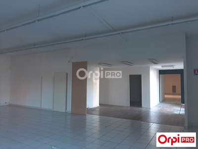 A louer local 550m² Valence secteur dynamique