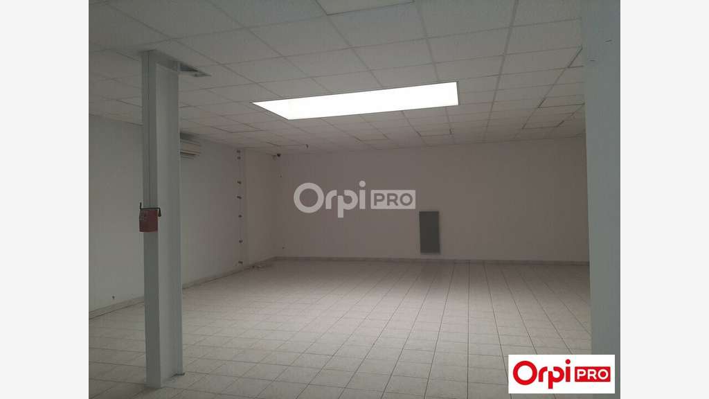 A louer local 550m² Valence secteur dynamique