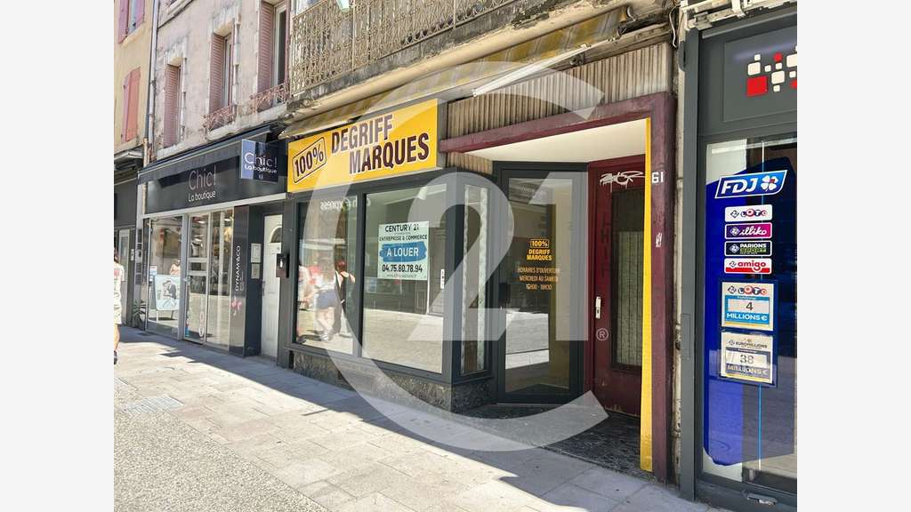 Boutique 65m² rue piétonne au centre de Valence