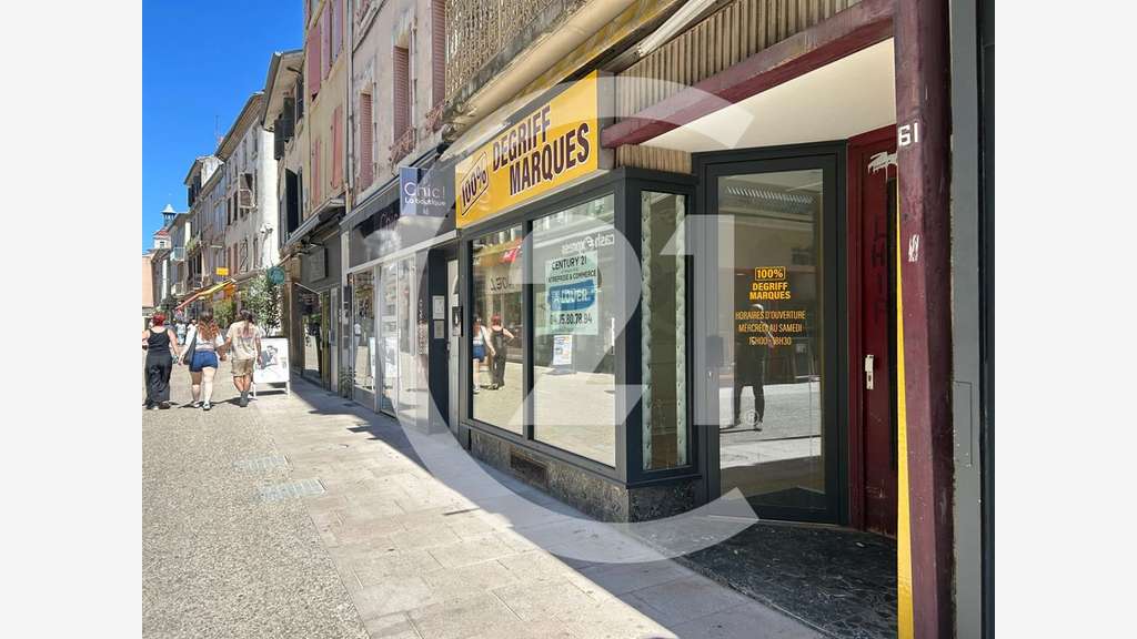 Boutique 65m² rue piétonne au centre de Valence