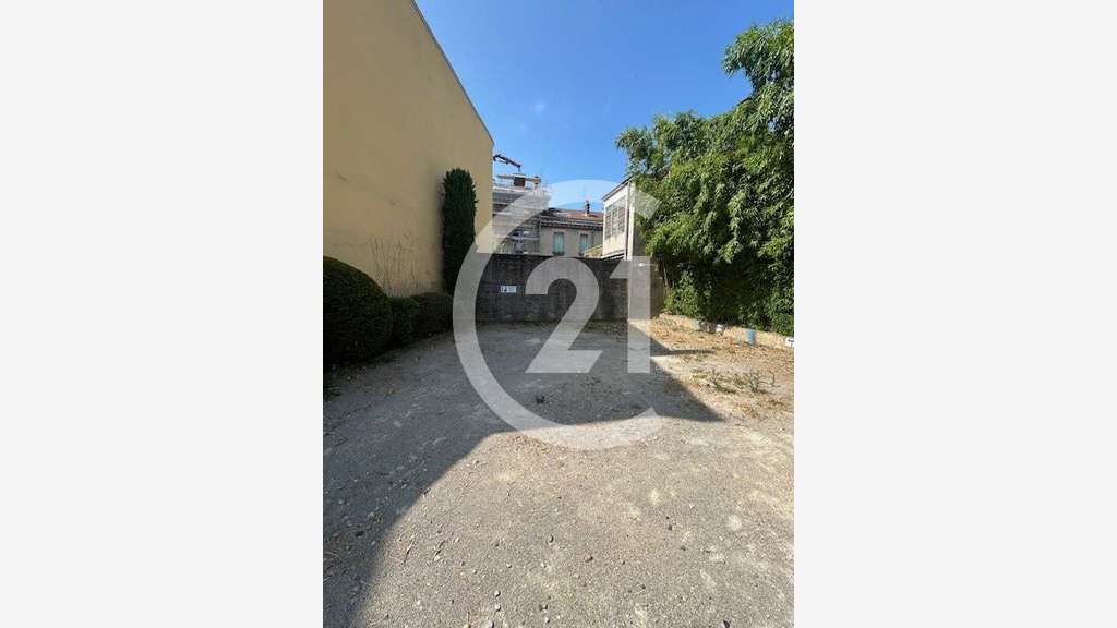 A louer local 42m² à Valence centre secteur Gare