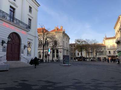 Location Locaux commerciaux - Boutiques à Valence