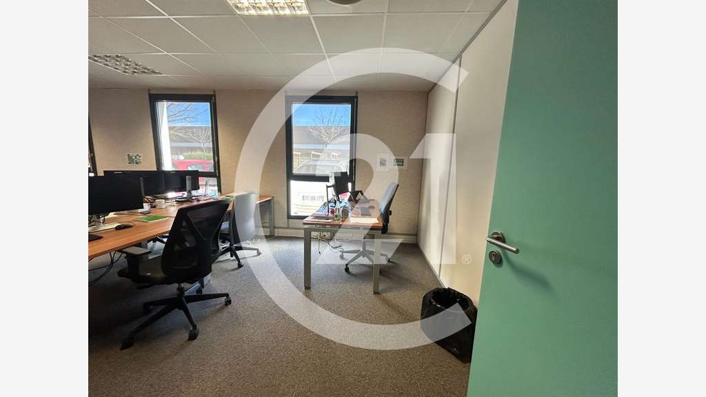 A louer plateau 170m² Valence Gare TGV. Rovaltain
