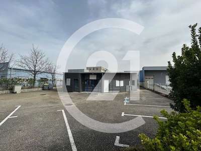 A louer local d'activité 456m² à Valence Briffaut