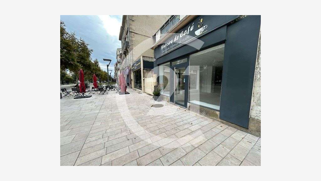 A louer local 100m² en centre-ville de Valence