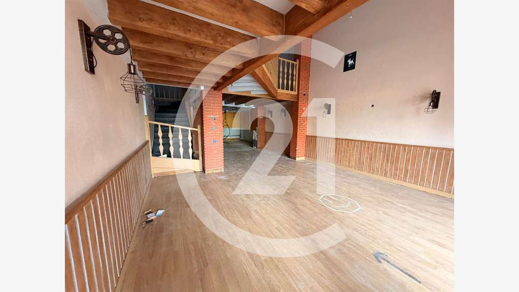 A louer local commercial 136m² extraction Valence