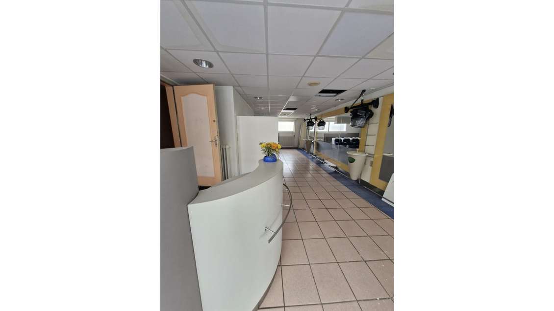 A louer local commercial 68m² à Vannes centre