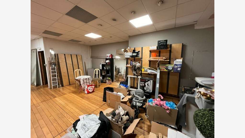 Local commercial de 127m² à louer à Vannes centre