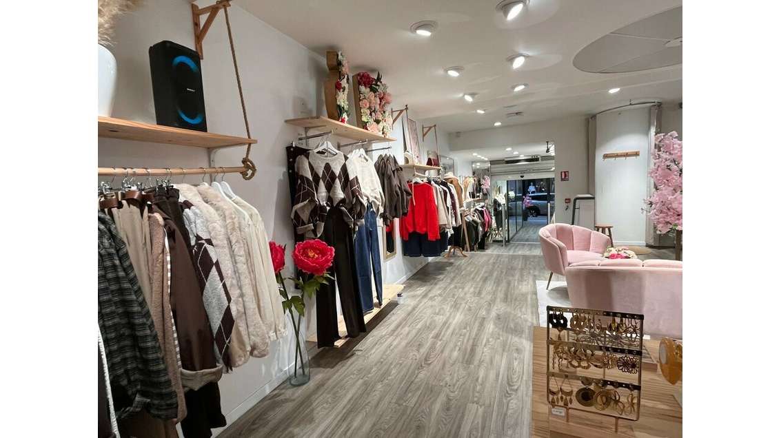 Local commercial de 127m² à louer à Vannes centre