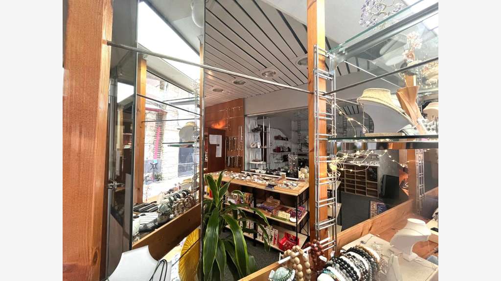 Cession droit au bail local 25m² Vannes Intramuros