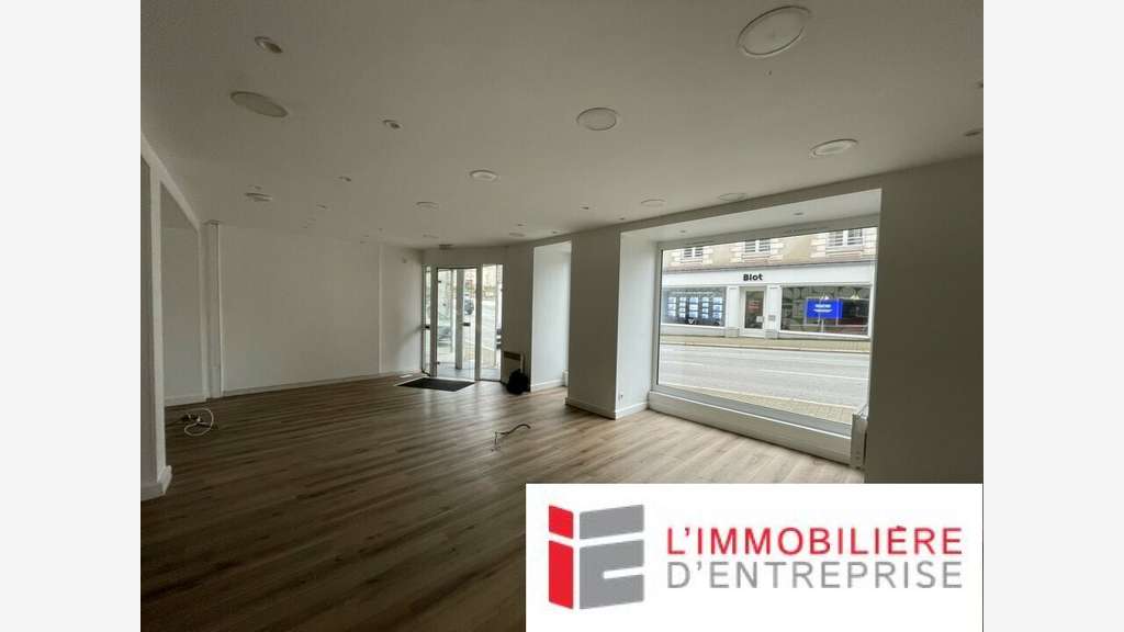 A louer local commercial 72m² à Vannes centre