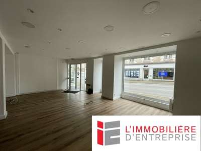 A louer local commercial 72m² à Vannes centre