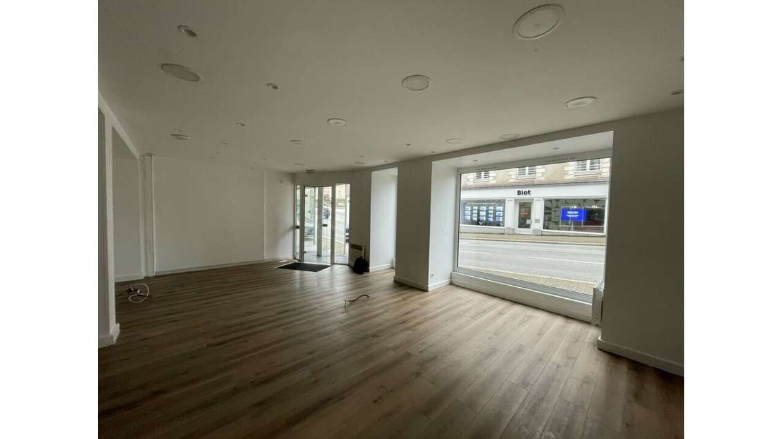 A louer local commercial 72m² à Vannes centre