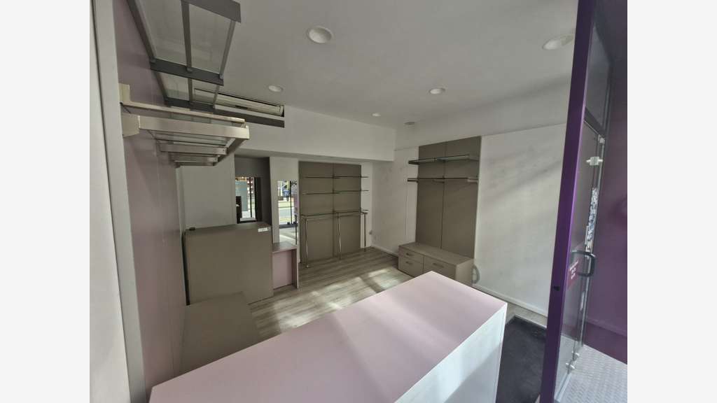 Loue local commercial de 22m² Vannes centre ville