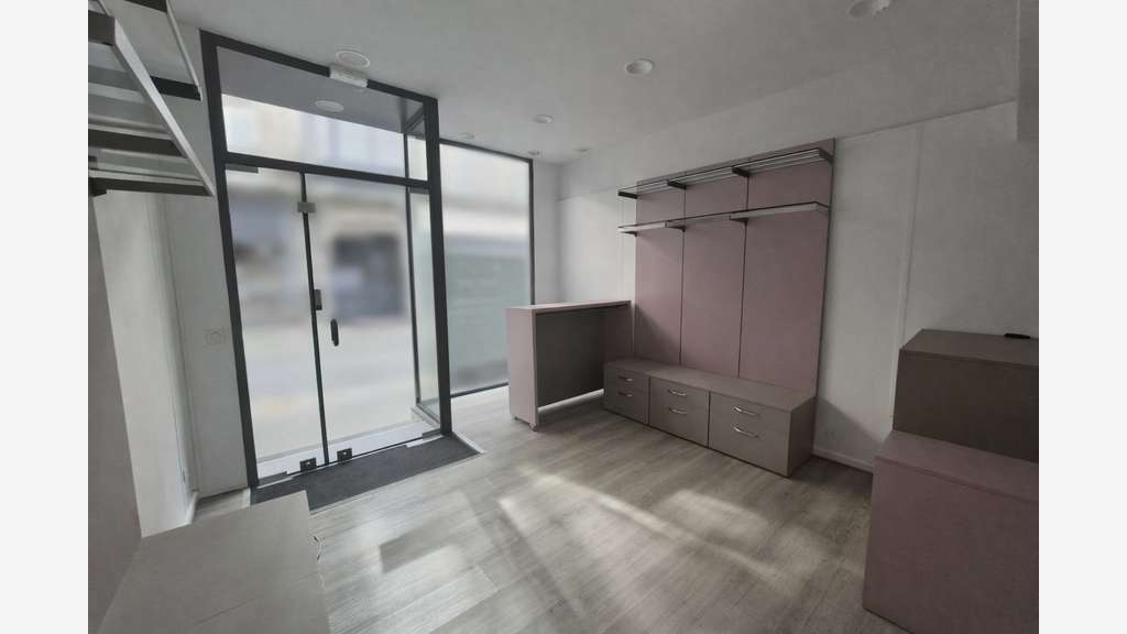 Loue local commercial de 22m² Vannes centre ville