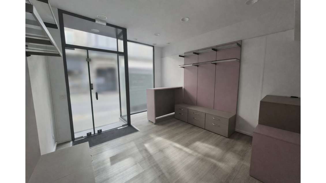 Loue local commercial de 22m² Vannes centre ville