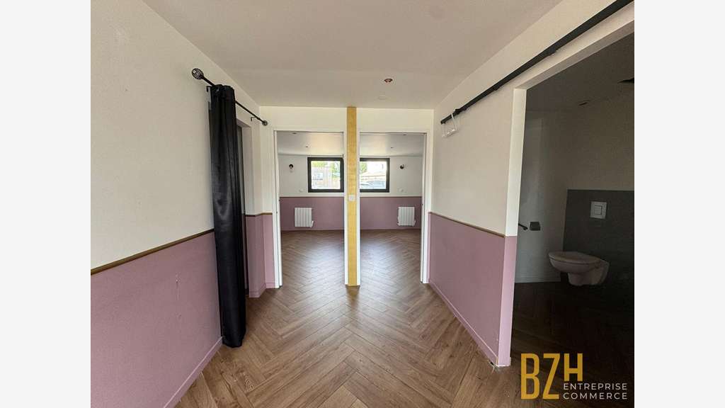 A louer local commercial de plain-pied 54m² Vannes