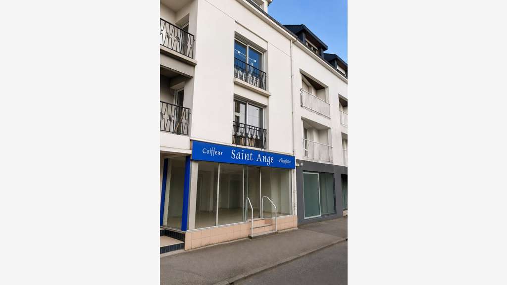 À louer local commercial de 53m² à Vannes centre