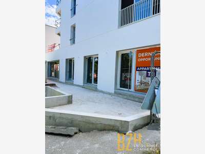 A louer local commercial neuf de 86m² à Vannes