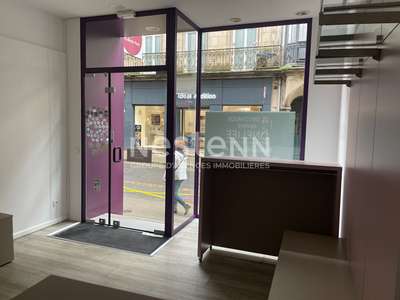 Local commercial 25m² à louer à Vannes Centre