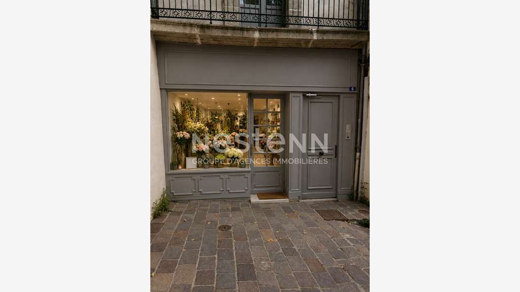 LOCAL COMMERCIAL A LOUER À VANNES CENTRE 