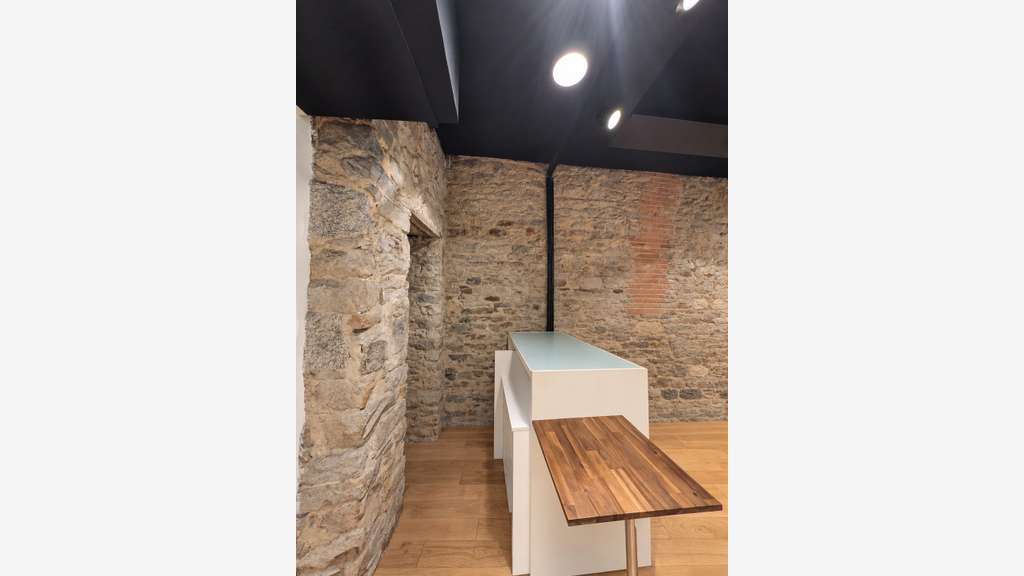 VANNES HYPER CENTRE - LOCAL COMMERCIAL de 70 m² 