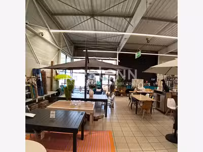 Local commercial Vannes a louer 1150 m2