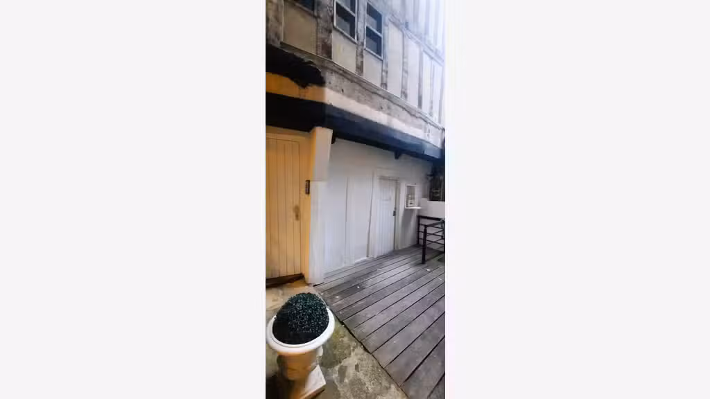 A louer local commercial 48m² à Vannes intra muros