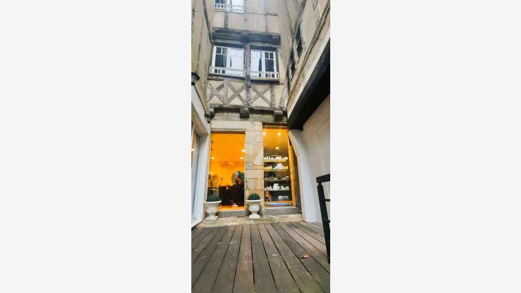 A louer local commercial 48m² à Vannes intra muros
