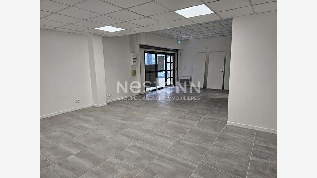 A louer local Vannes 3 pièces 65 m2