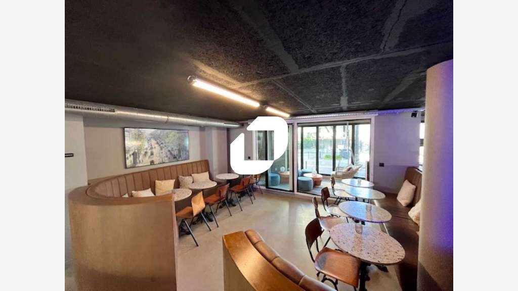 A louer Local commercial 106m² Vanves