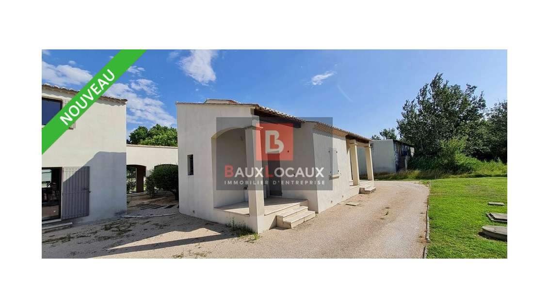 Local commercial 142m² à louer à Vedène