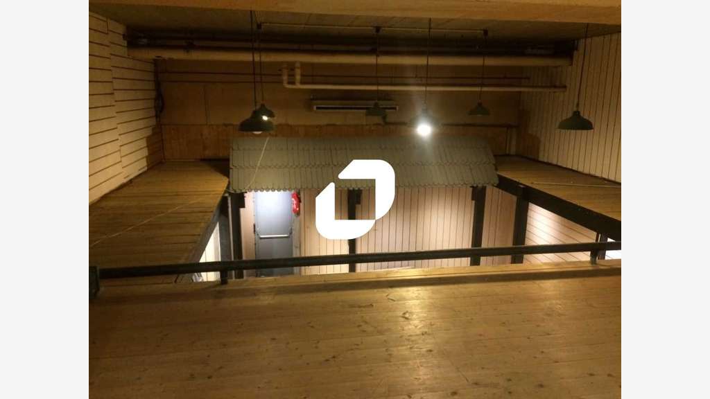 A louer Local commercial 171m² Velizy villacoublay