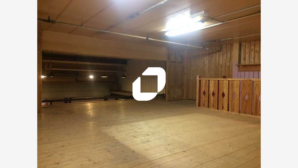 A louer Local commercial 171m² Velizy villacoublay