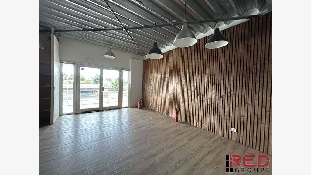 LOCAL COMMERCIAL OU PROFESSIONNEL
